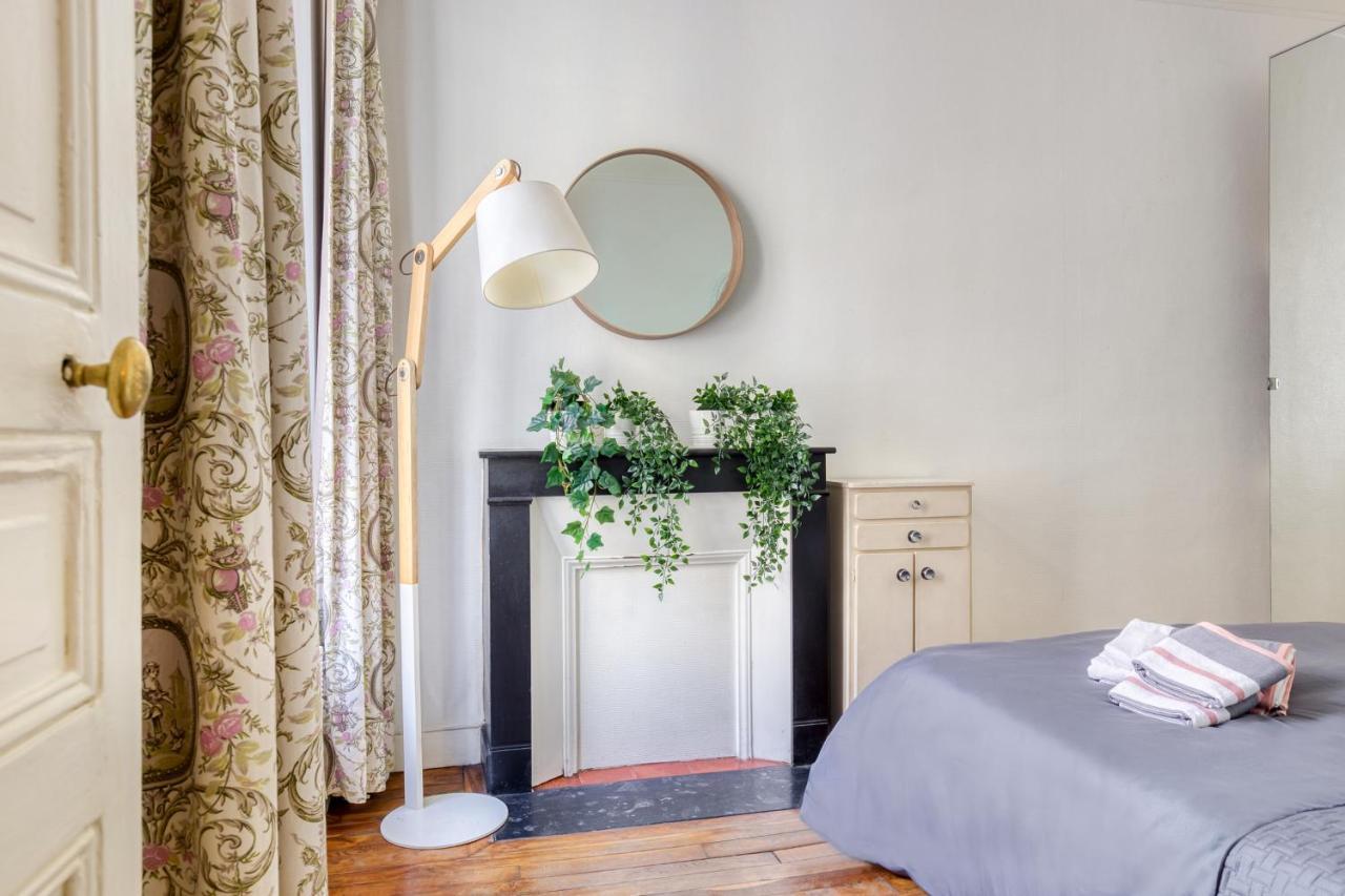Appartement Cosy Chaleureux Proche Paris - Defense Сюрен Экстерьер фото